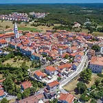 One-bedroom In شقة فيرسار