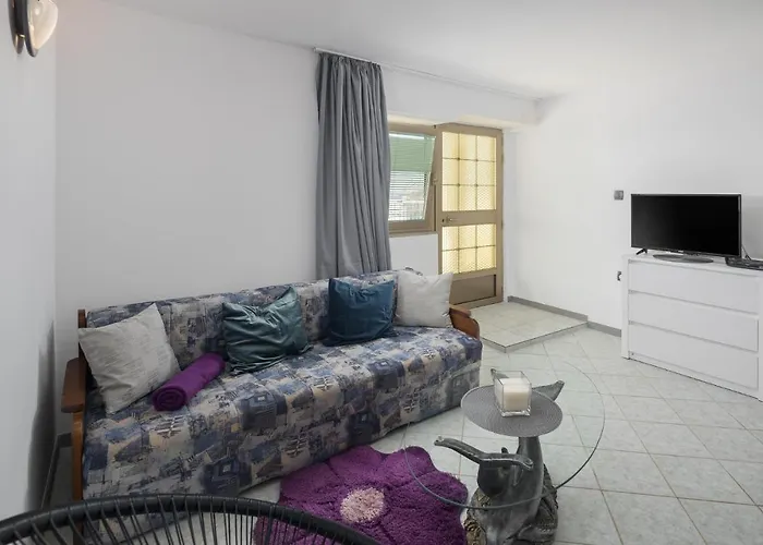 One-bedroom In *